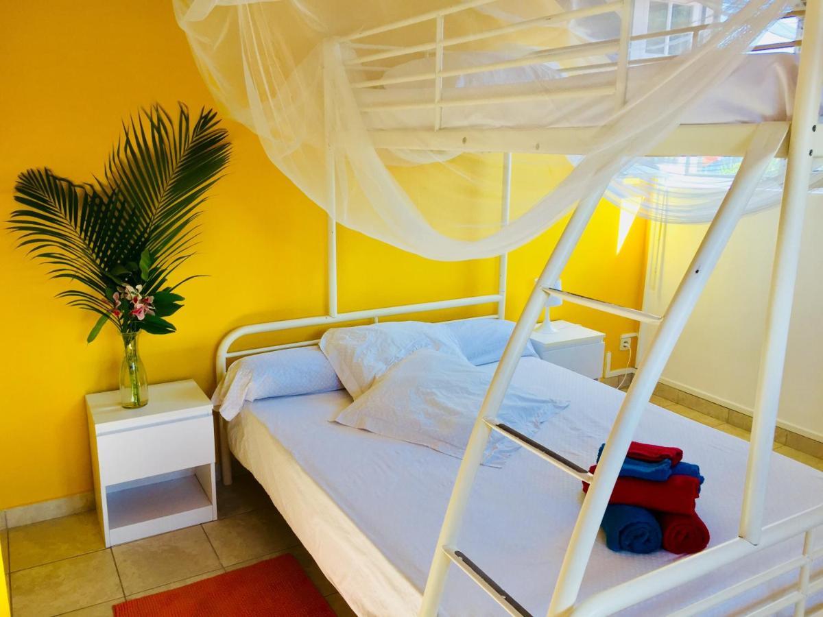 Bed and Breakfast Soleil La Terre-de-Bas Exterior foto